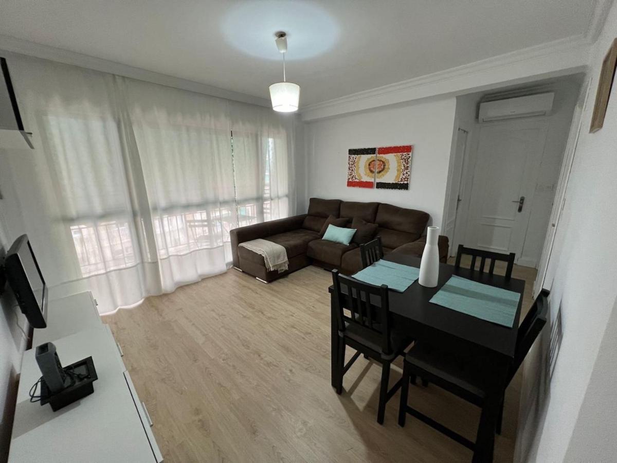 Apartment Holidays2malaga Dr Maranon 3 Bedrooms Terrace Aircon North Málaga