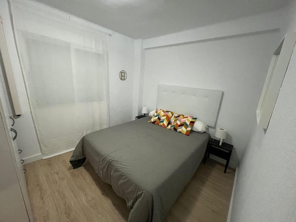 Holidays2malaga Dr Maranon 3 Bedrooms Terrace Aircon North Apartment Málaga